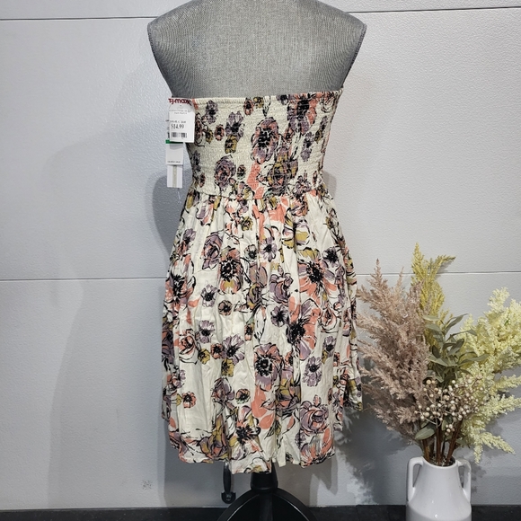 BNWT O'Neill Blessings Mini Dress w/floral design - Picture 2 of 11